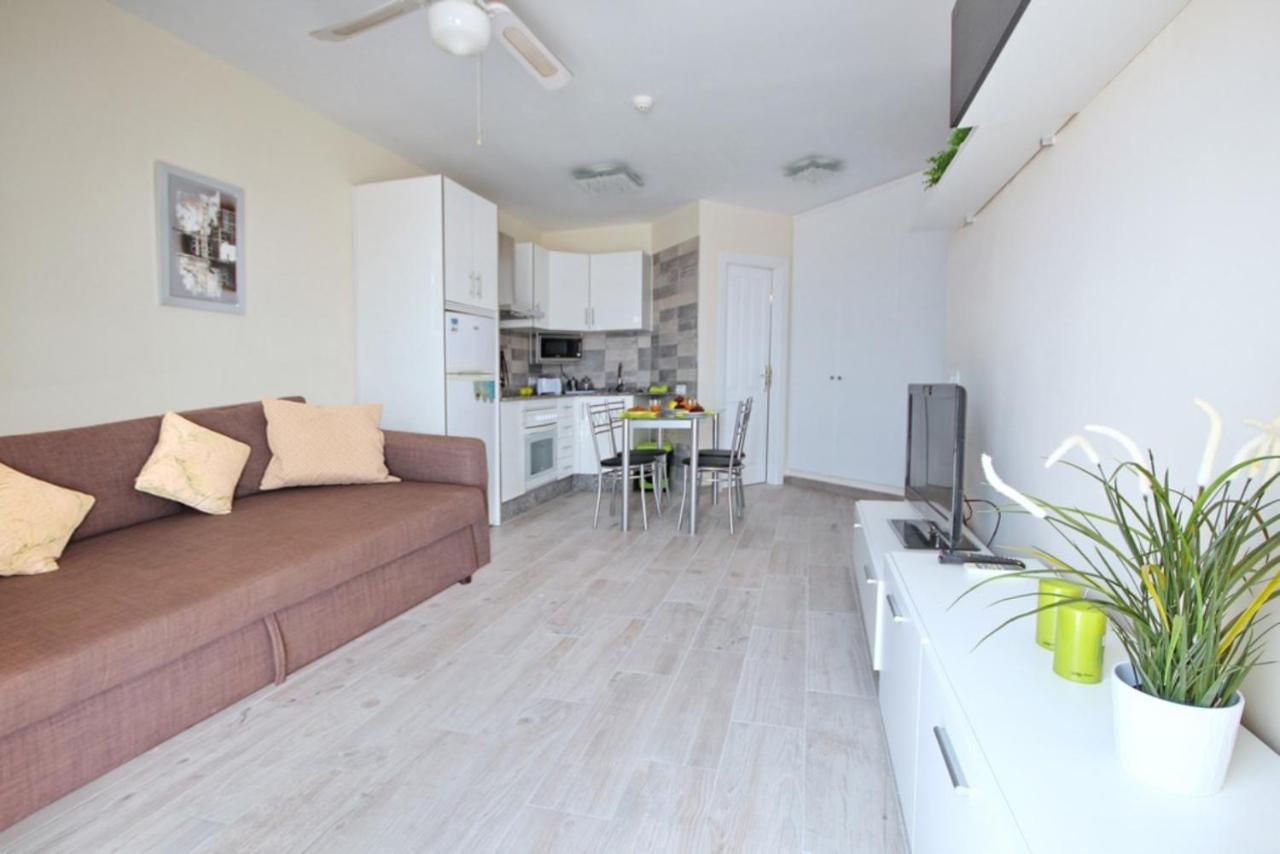 Apartment With Terrace On The Seafront In Playa Fanabe
