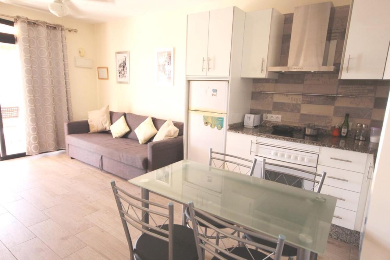 Appartement With Terrace On The Seafront In Playa Fanabe